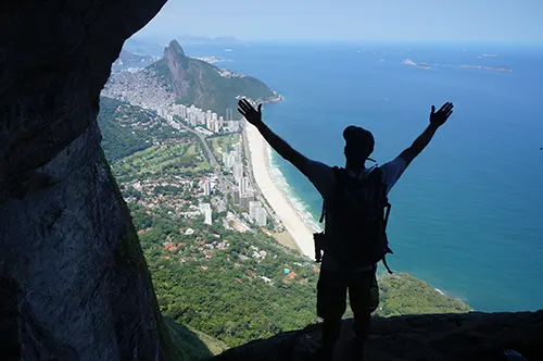 Vista da região da Pedra da Gávea e São Conrado